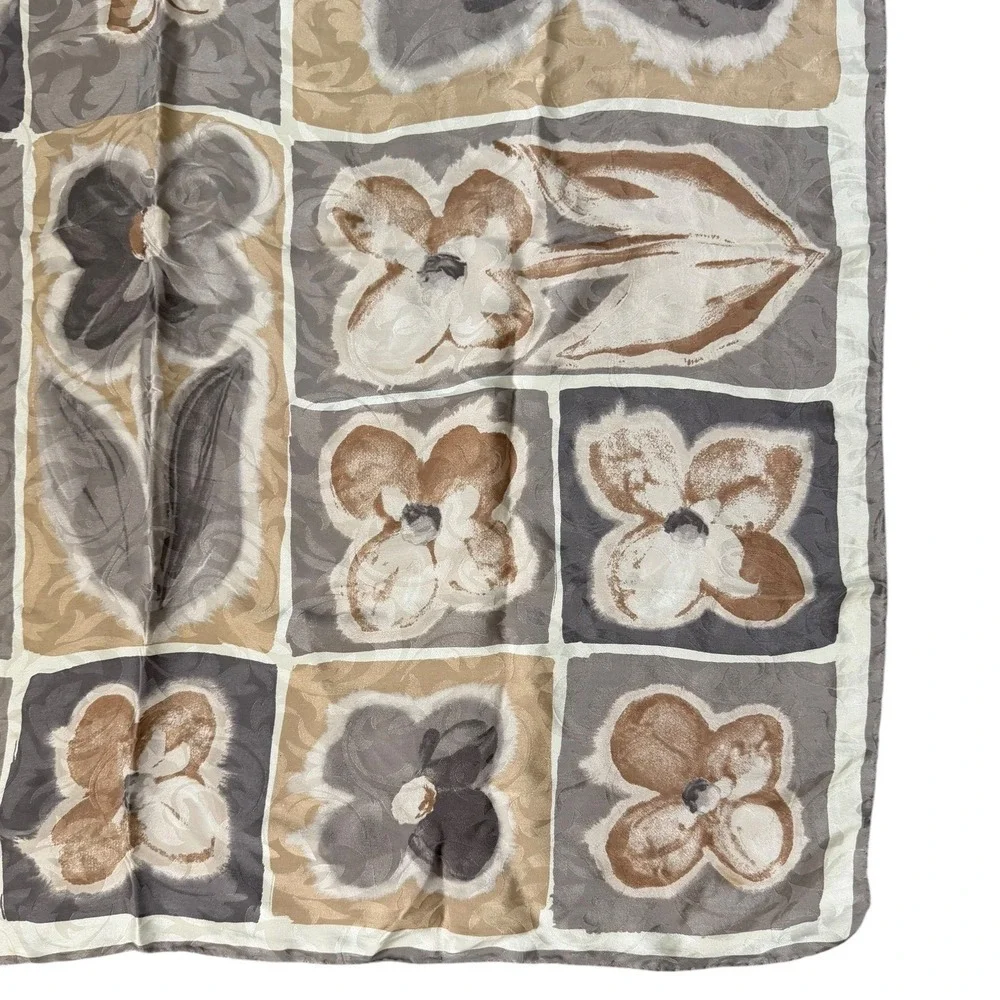 Vintage‎ Floral  Square Scarf Womens Tan Grey Neutral Cottage Classic Old Money